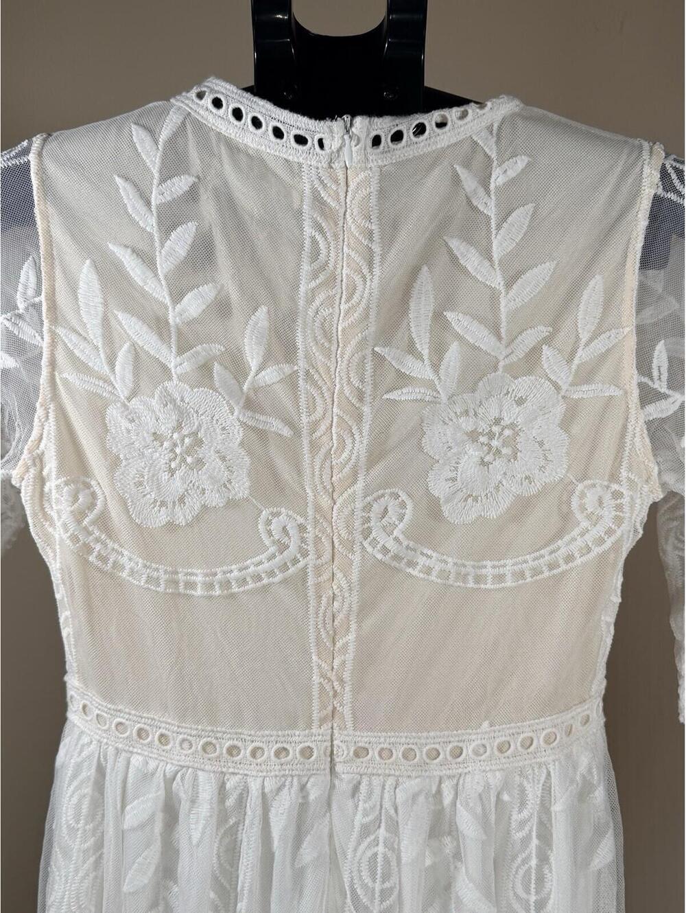 Hazel Blues White Lace Maxi Dress Scalloped Plunge V-Neck Boho Size Small - Picture 9 of 14